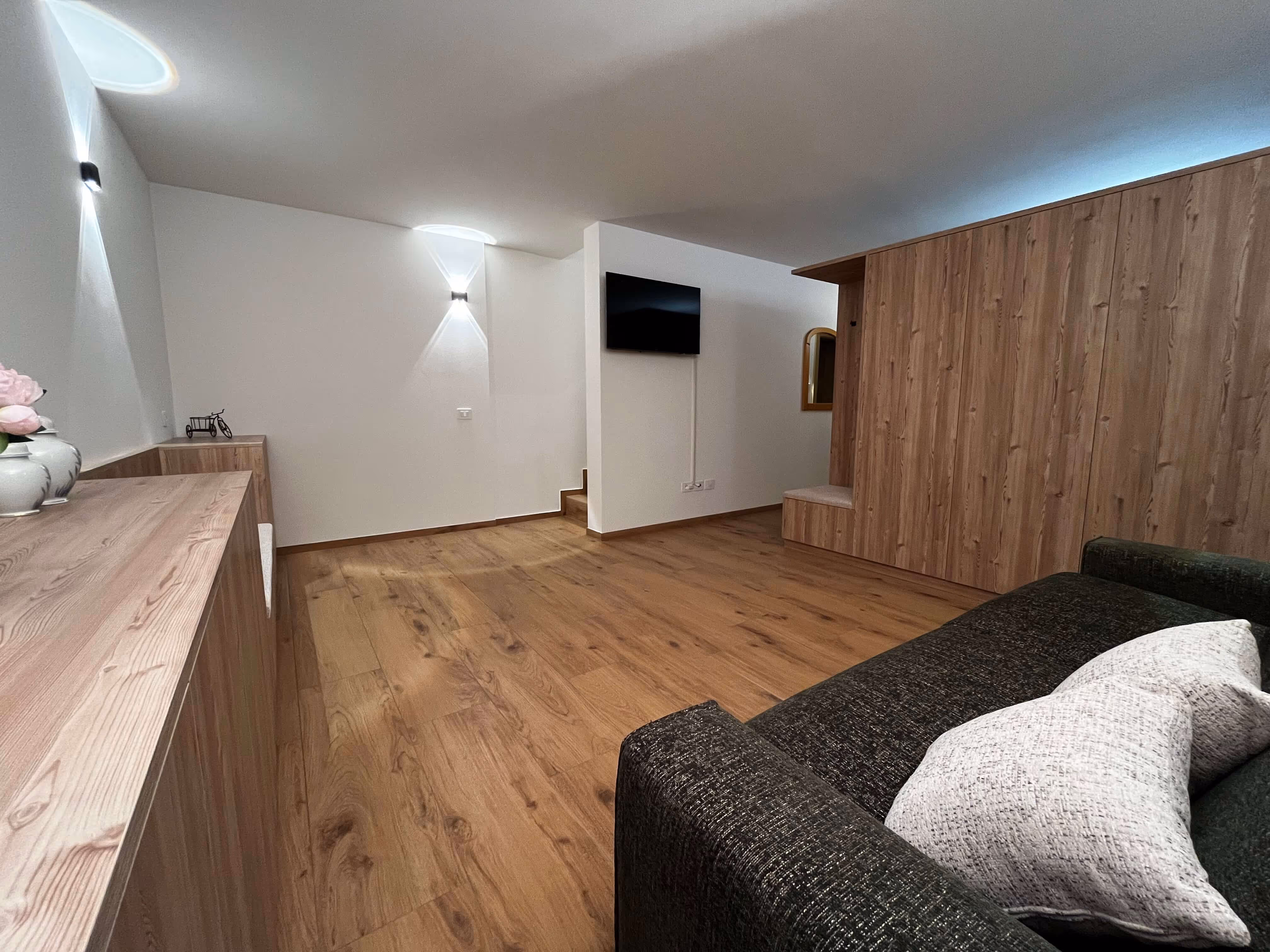 Untergeschoss mit Schlafsofa