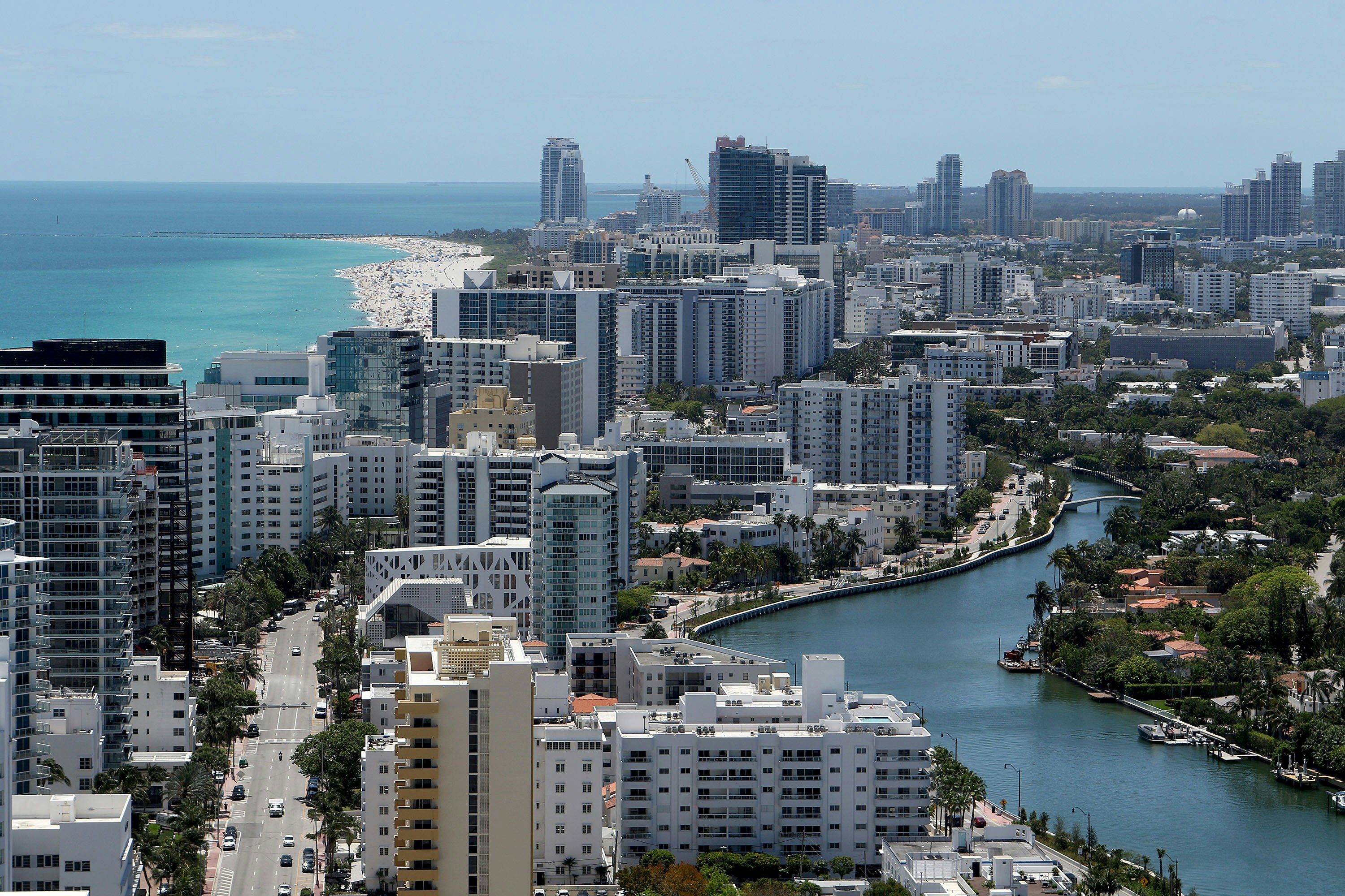 Chicago to Miami / South Florida private jet route image