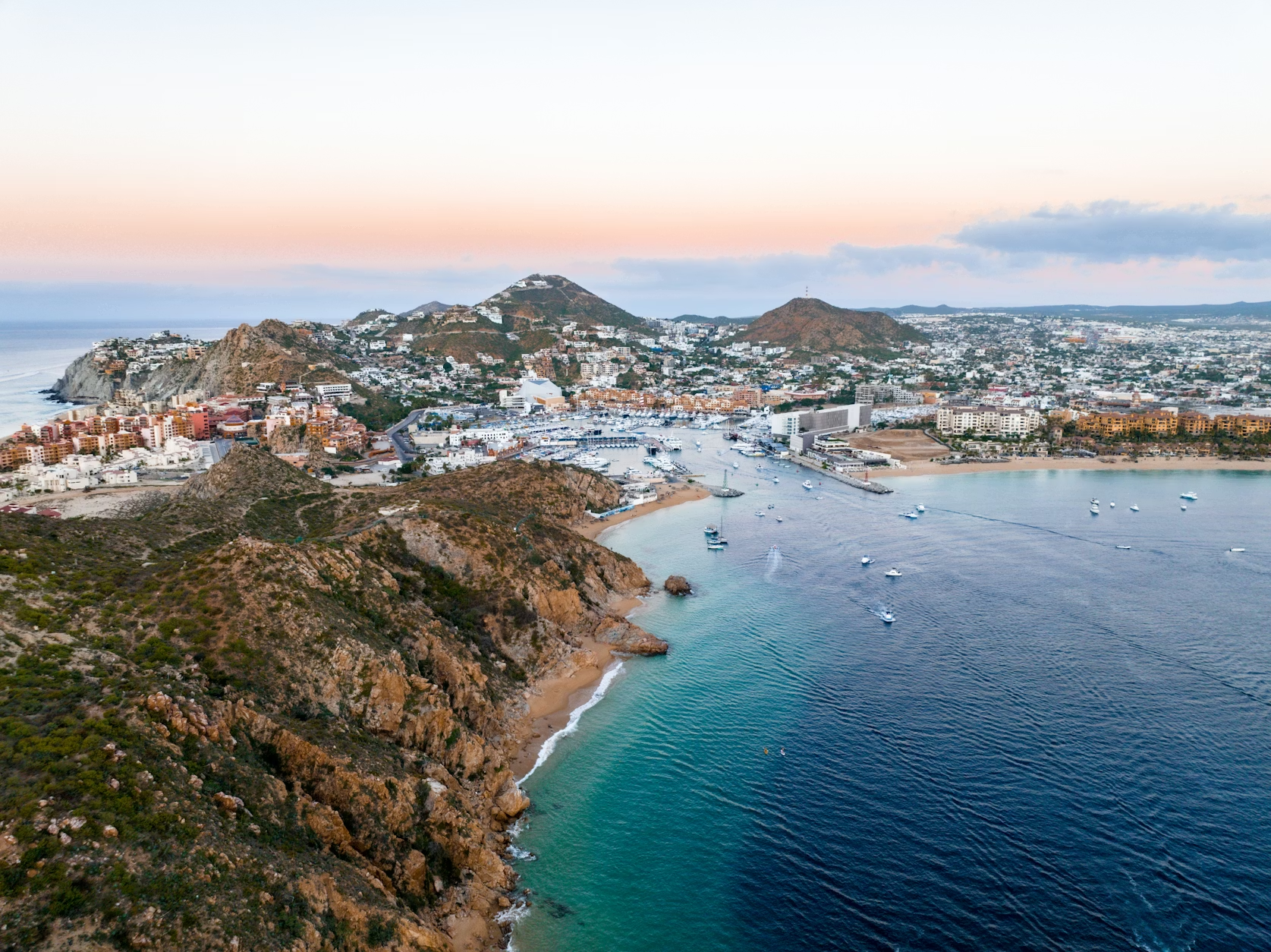 Los Angeles to Cabo San Lucas private jet route image