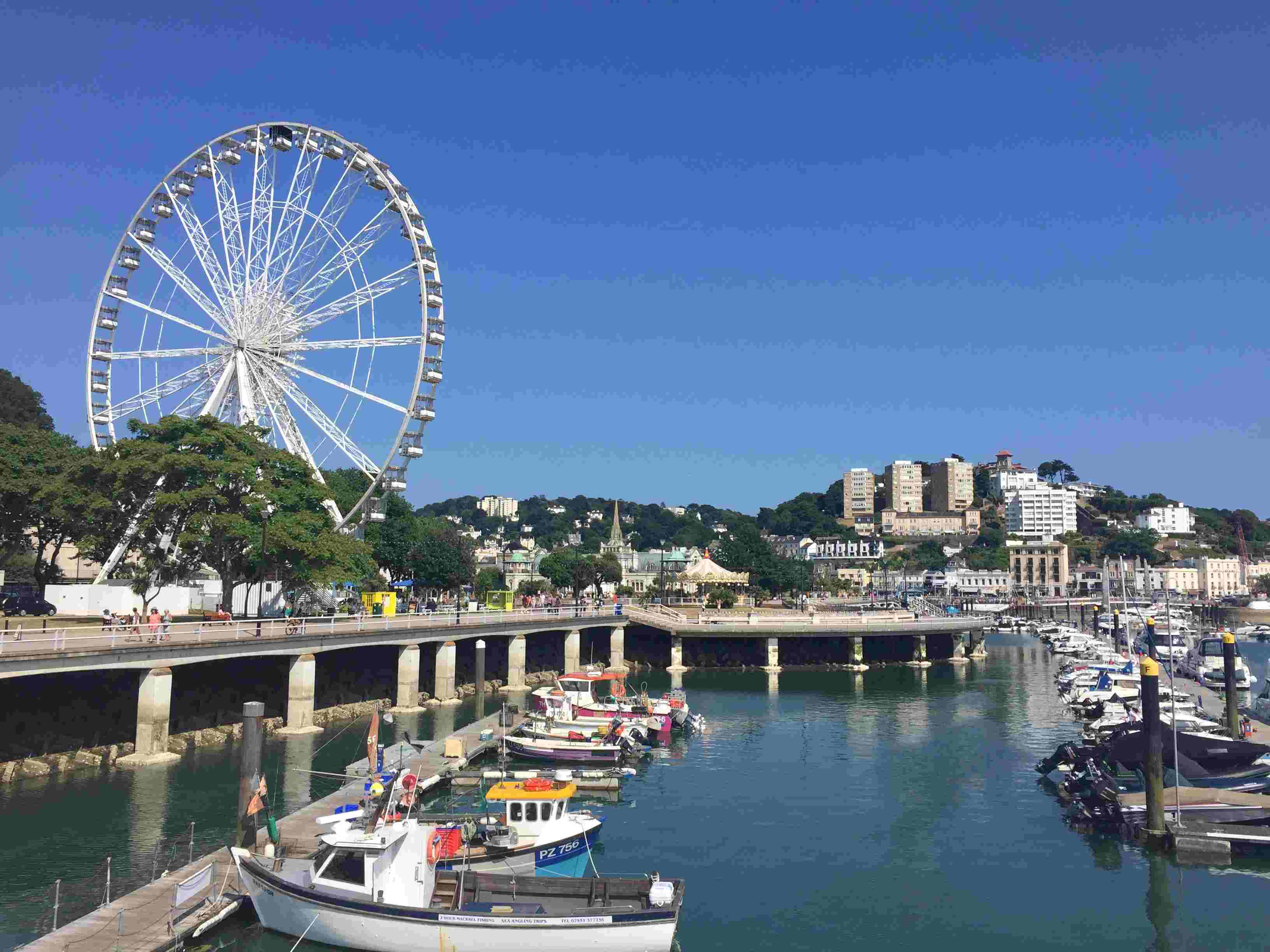 Here are some tips to make sure you can still have fun and travel on a budget