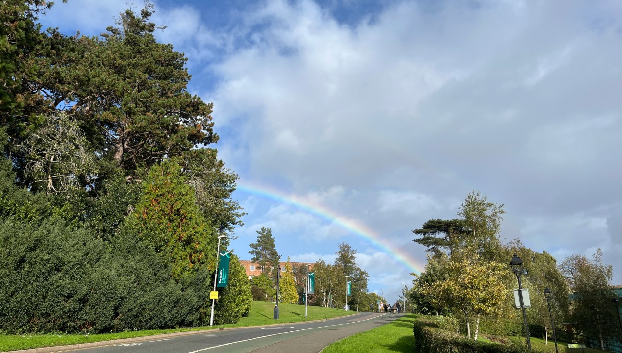 Commuting to uni doesn't mean you have to miss out on a great uni experience