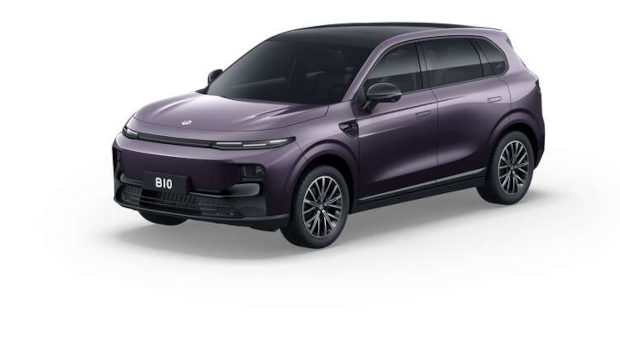 Leapmotor B10 in Purple