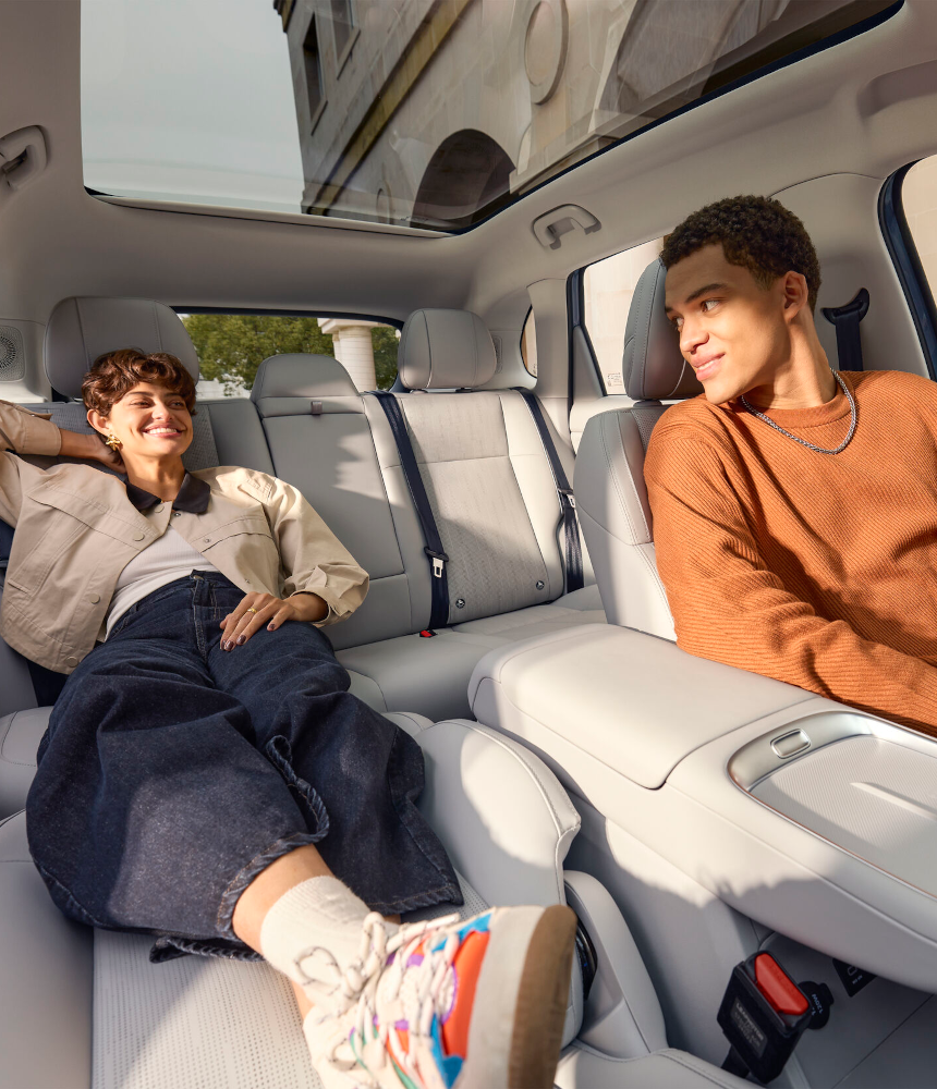 Leapmotor B10 interior mobile