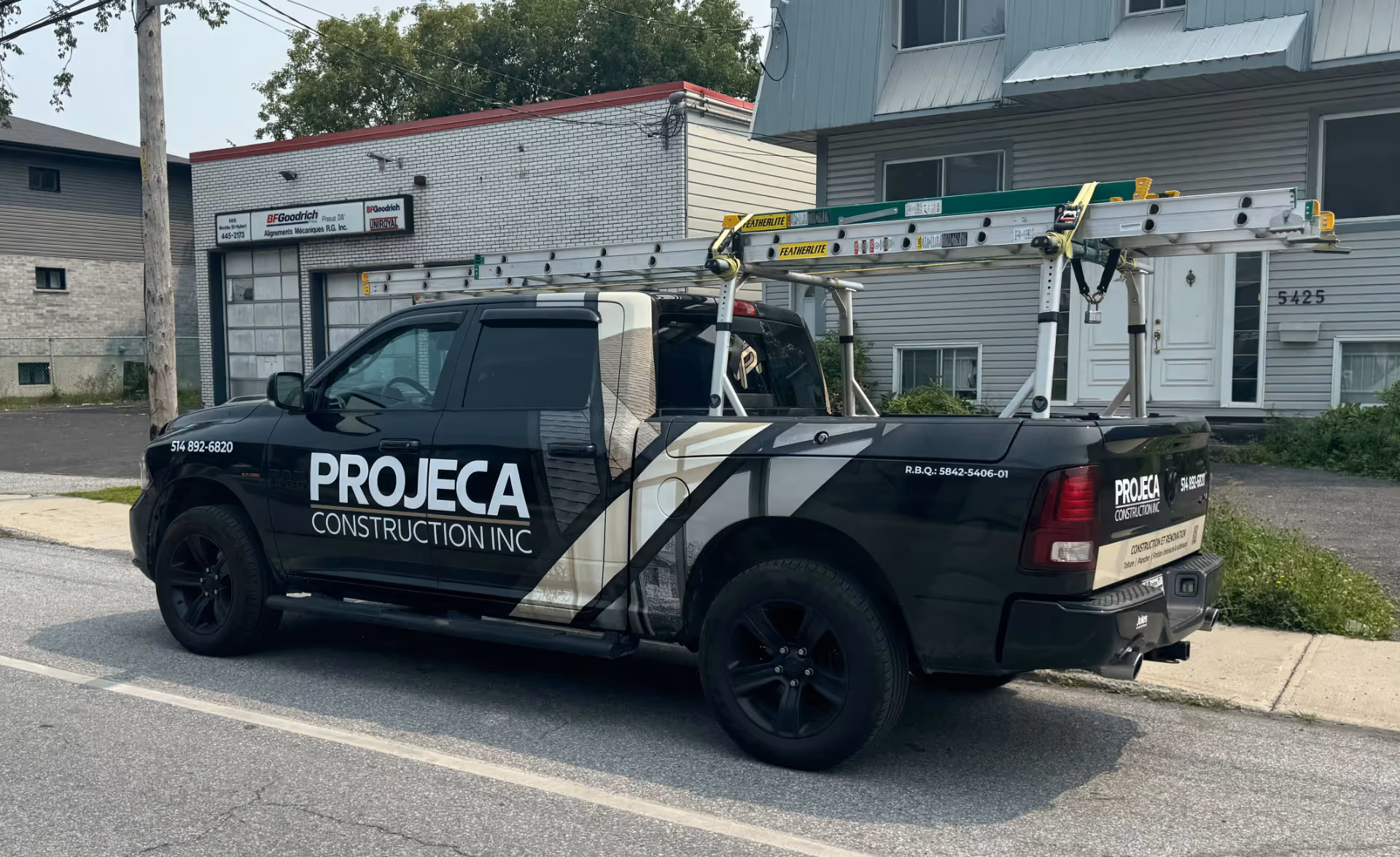 Camion de compagnie PROJECA Construction