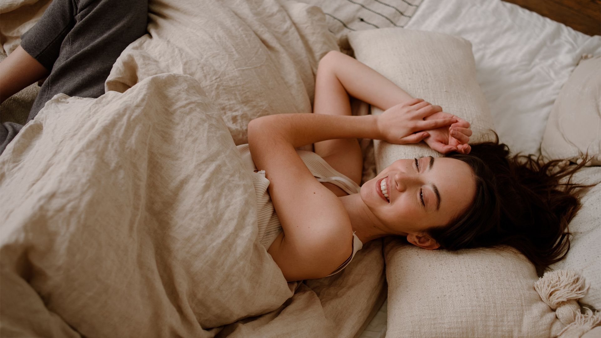 What Is the Best Time to Wake Up? Plus, Your Ideal Sleep Schedule