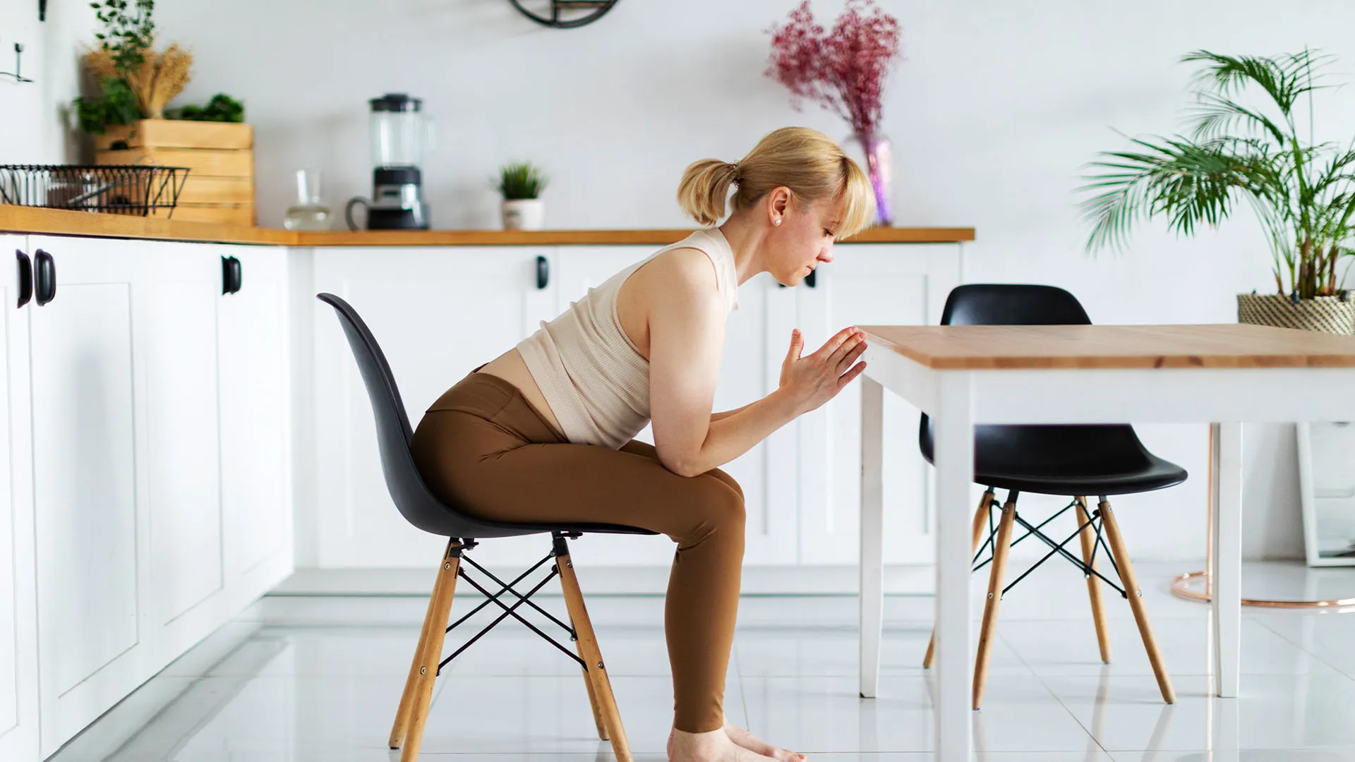 Gentle Exercises to Eliminate Your Neck Hump