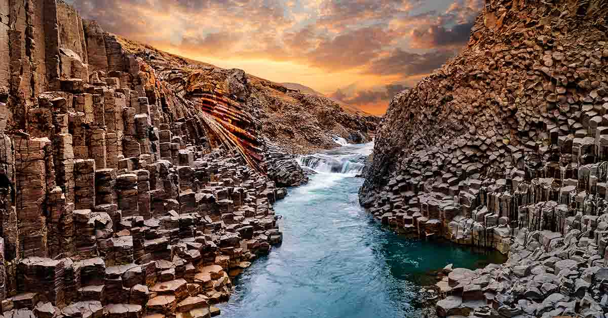 Nature image relating to the inspirational message