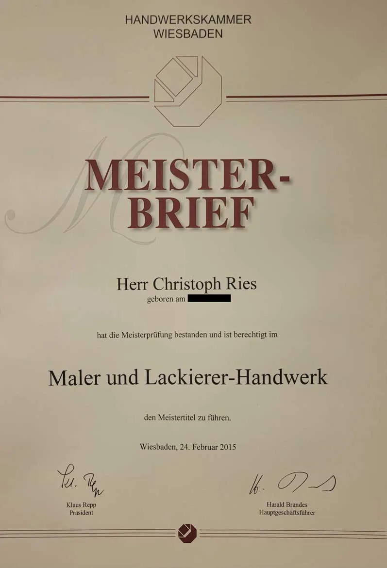 Meisterbrief der Handwerkskammer Wiesbaden für Herrn Christoph Ries im Maler und Lackierer-Handwerk, ausgestellt am 24. Februar 2015.