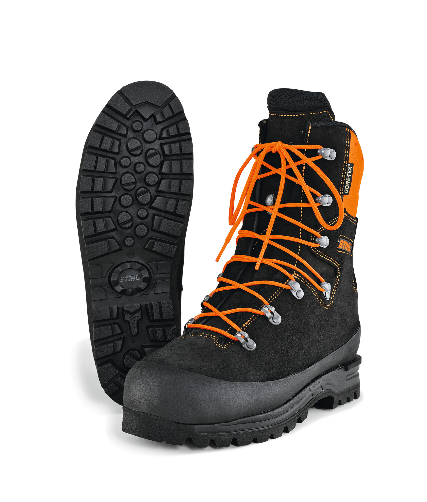 The STIHL Pro Mark™ chainsaw protective boots with GORE-TEX® provides protection, support, and water-resistant breathability.