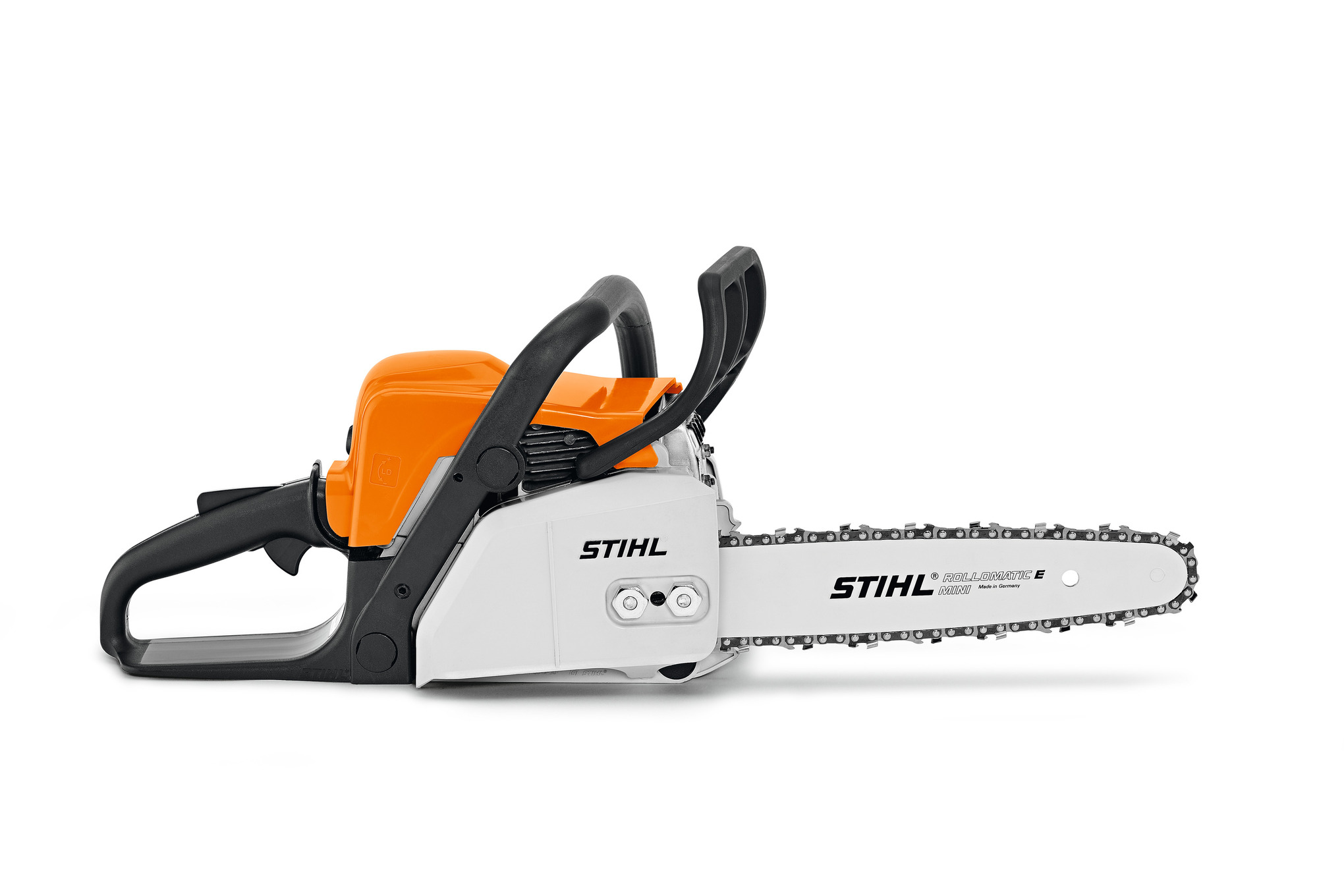 This reliable chainsaw is lightweight and ideal for occasional use.