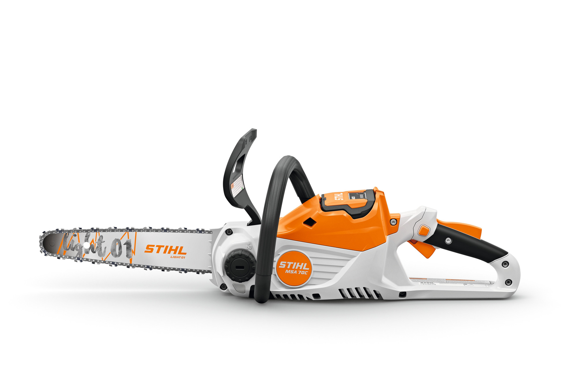 The MSA 70 C-B is the ideal battery-powered chainsaw for homeowners and replaces the MSA 140 C-B. It's a lightweight saw with an ergonomic design that offers users excellent cutting performance.