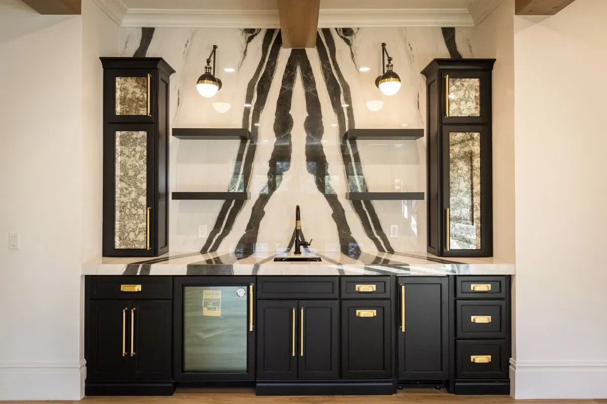 Custom kitchen cabinets in a modern kitchen setting showcasing quality craftsmanship