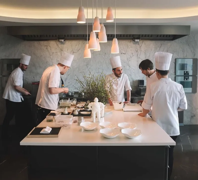 Dynamic and engaging lifestyle photos taken by a commercial photographer, designed to capture authentic moments and showcase your brand’s message through impactful imagery