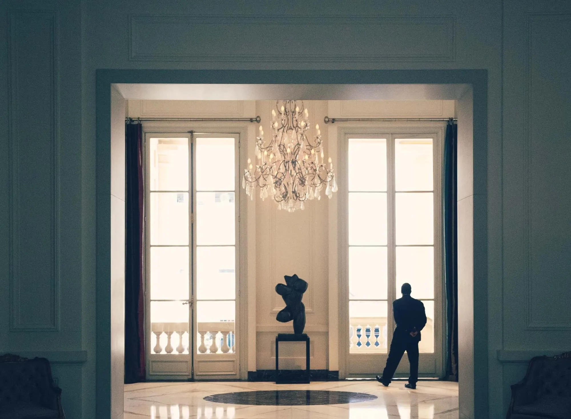 Dynamic and engaging lifestyle photos taken by a commercial photographer, designed to capture authentic moments and showcase your brand’s message through impactful imagery