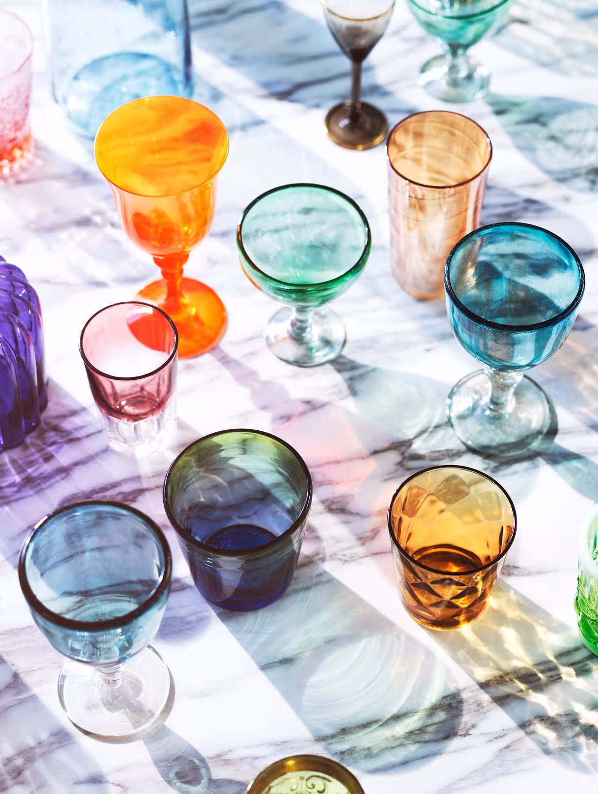 Sleek and polished still life photography by a Toronto-based photographer, expertly capturing everyday objects with a clean and creative approach for stunning commercial visuals