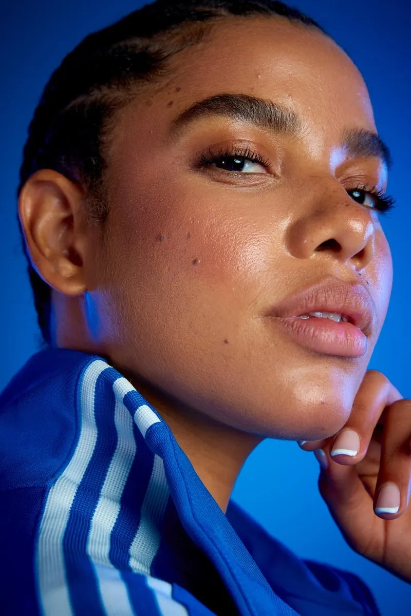 Flawless beauty photography by a Montreal-based commercial photographer, expertly capturing intricate details and radiant skin, perfect for advertising and brand campaigns