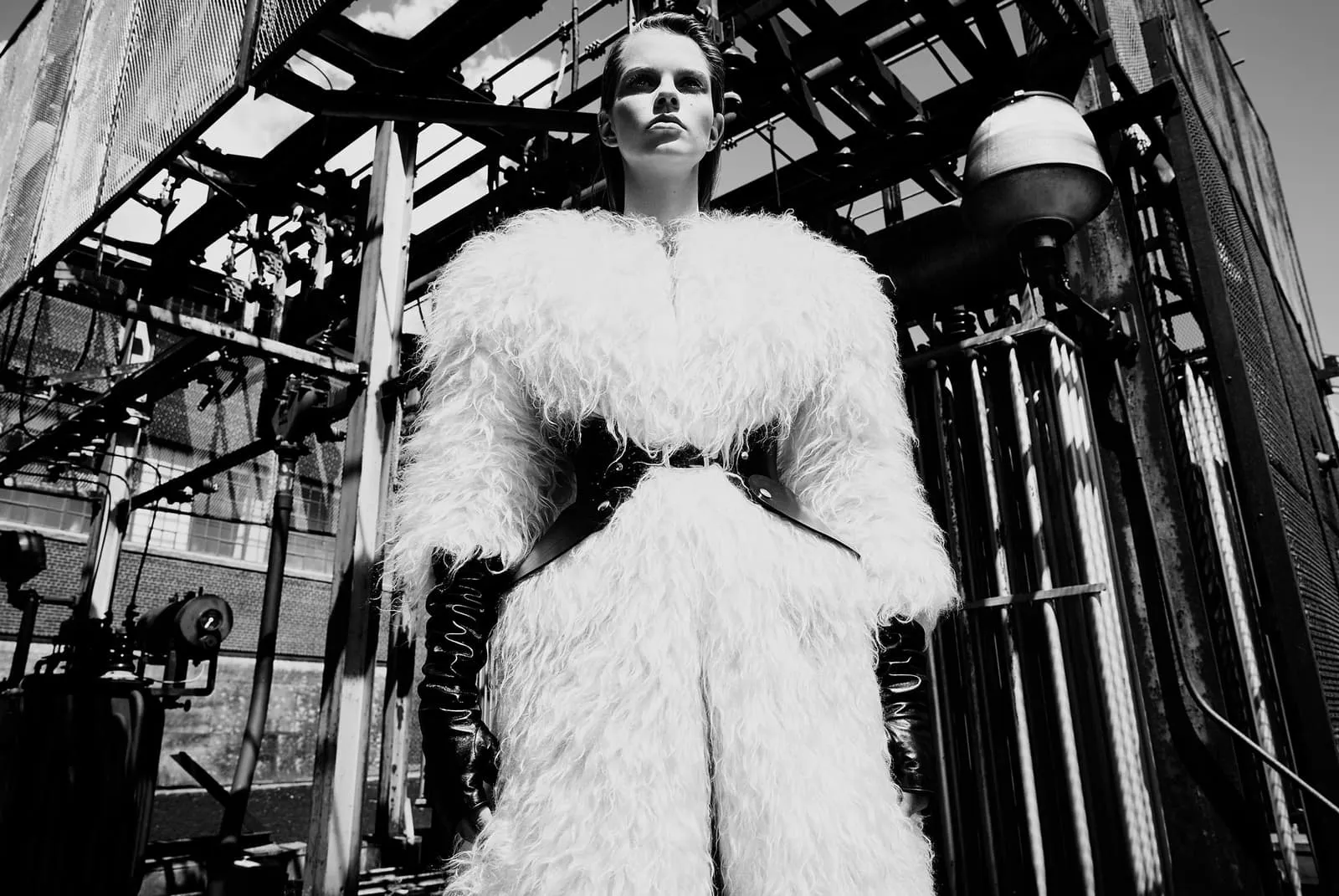 Stunning fashion photography by a Montreal-based commercial photographer, capturing high-fashion looks with expert styling and composition for impactful brand campaigns