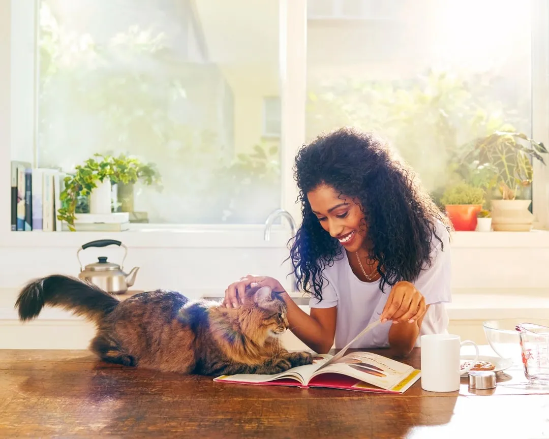 This striking lifestyle image portrays the beauty in the ordinary, expertly shot to reveal the genuine emotions and connections that define everyday life