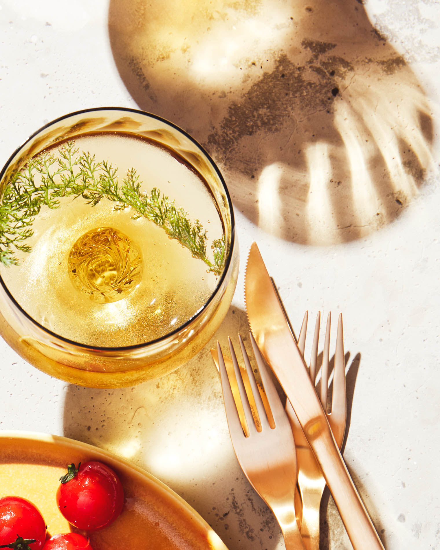 This vibrant drink image highlights the rich tones and refreshing appeal of the beverage, shot with precision to emphasize its textures and movement