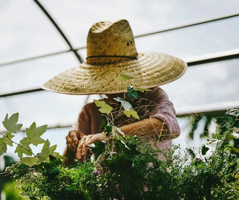 This lifestyle photography captures natural, relatable moments, expertly shot by a commercial photographer, to enhance your brand’s storytelling in advertising and commercial content