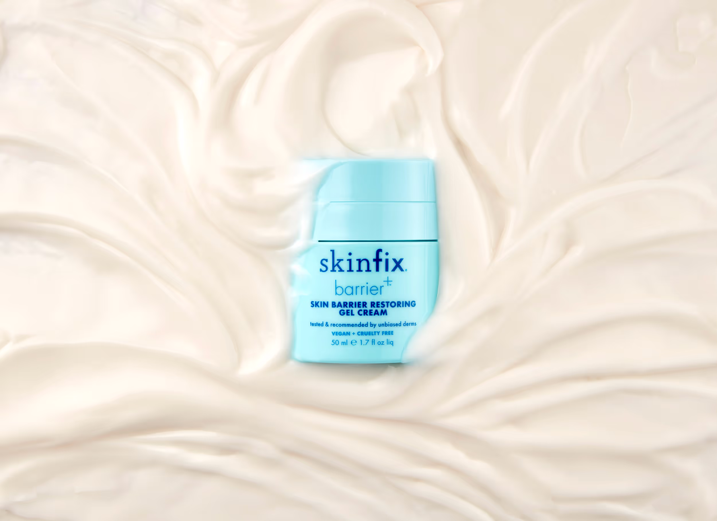 Elegant beauty photography by a Toronto-based photographer, bringing out the artistry of cosmetics and skincare with a refined, creative style perfect for commercial campaigns