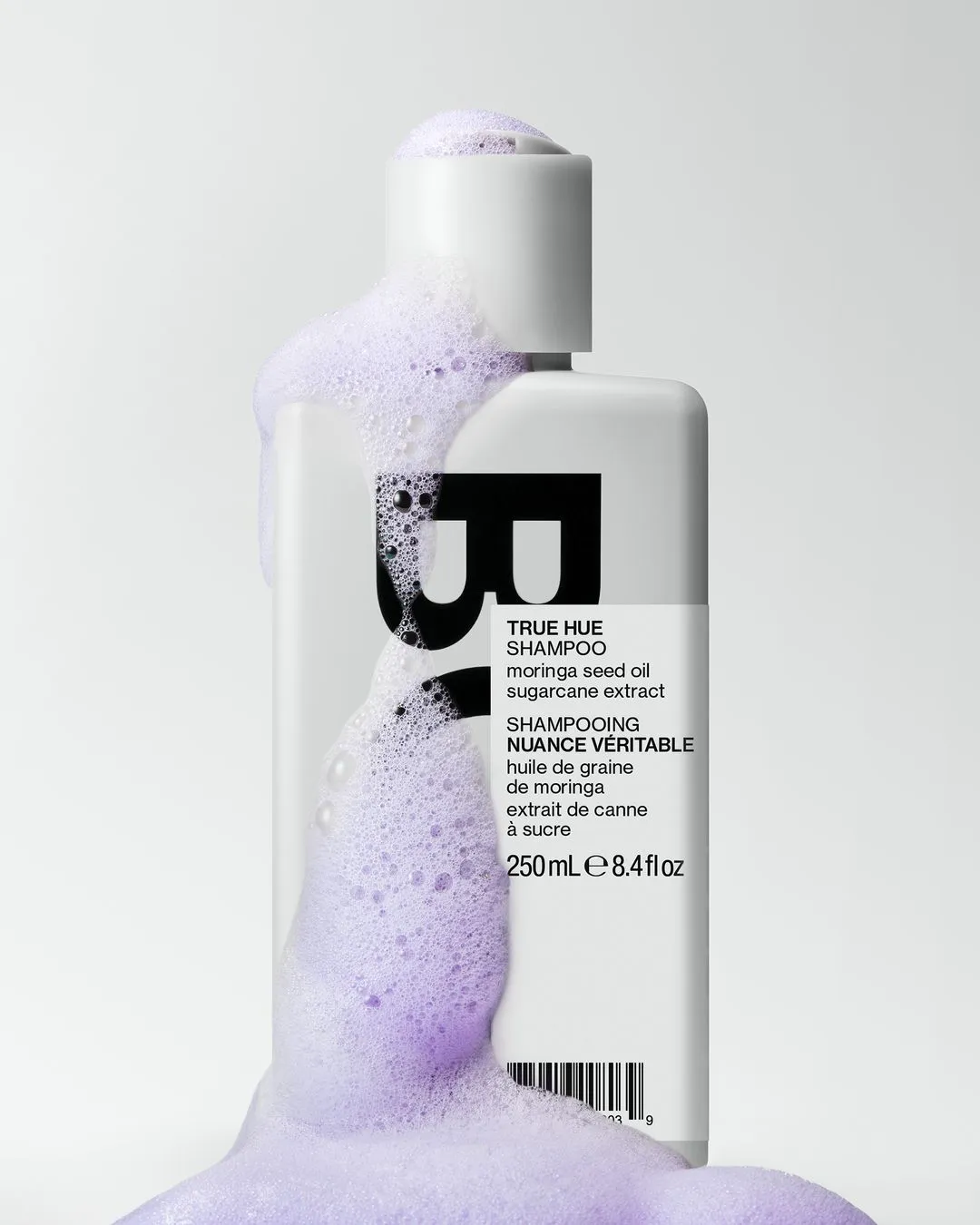 Elegant beauty photography by a Toronto-based photographer, bringing out the artistry of cosmetics and skincare with a refined, creative style perfect for commercial campaigns