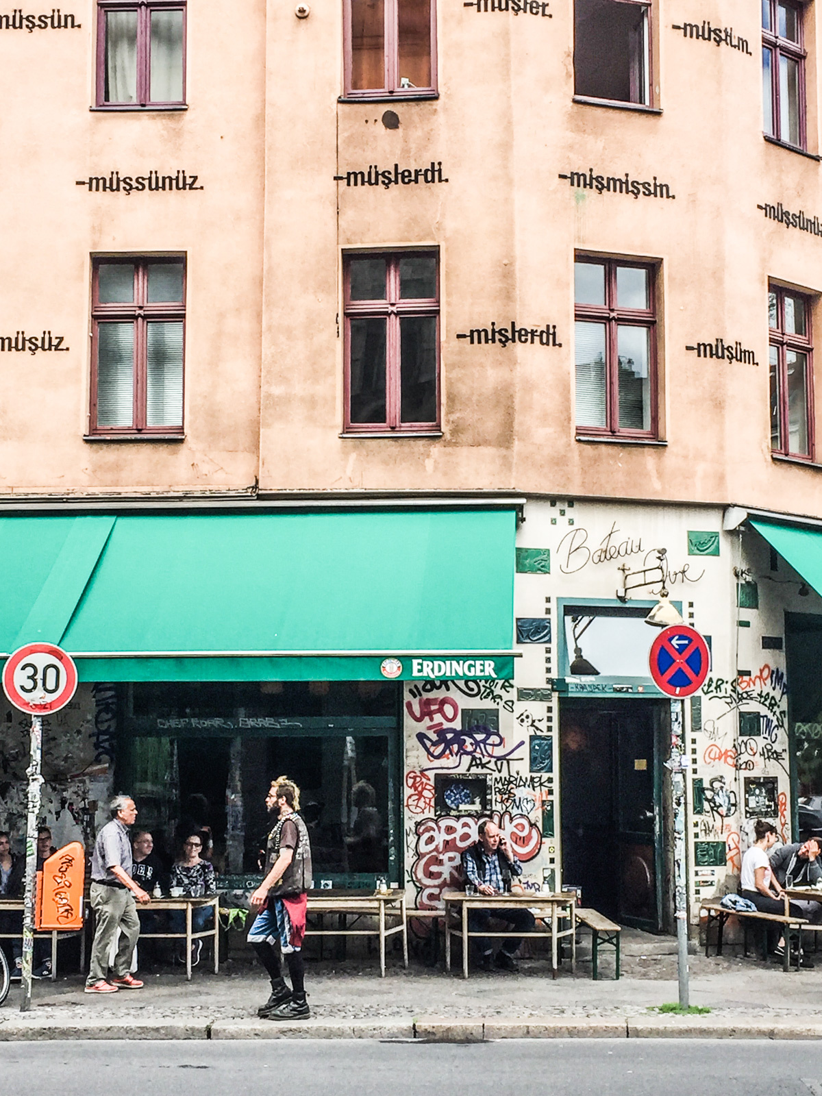 This immersive travel photograph invites you to explore distant places, showcasing the beauty of landscapes and vibrant street scenes through the eyes of an experienced photographer