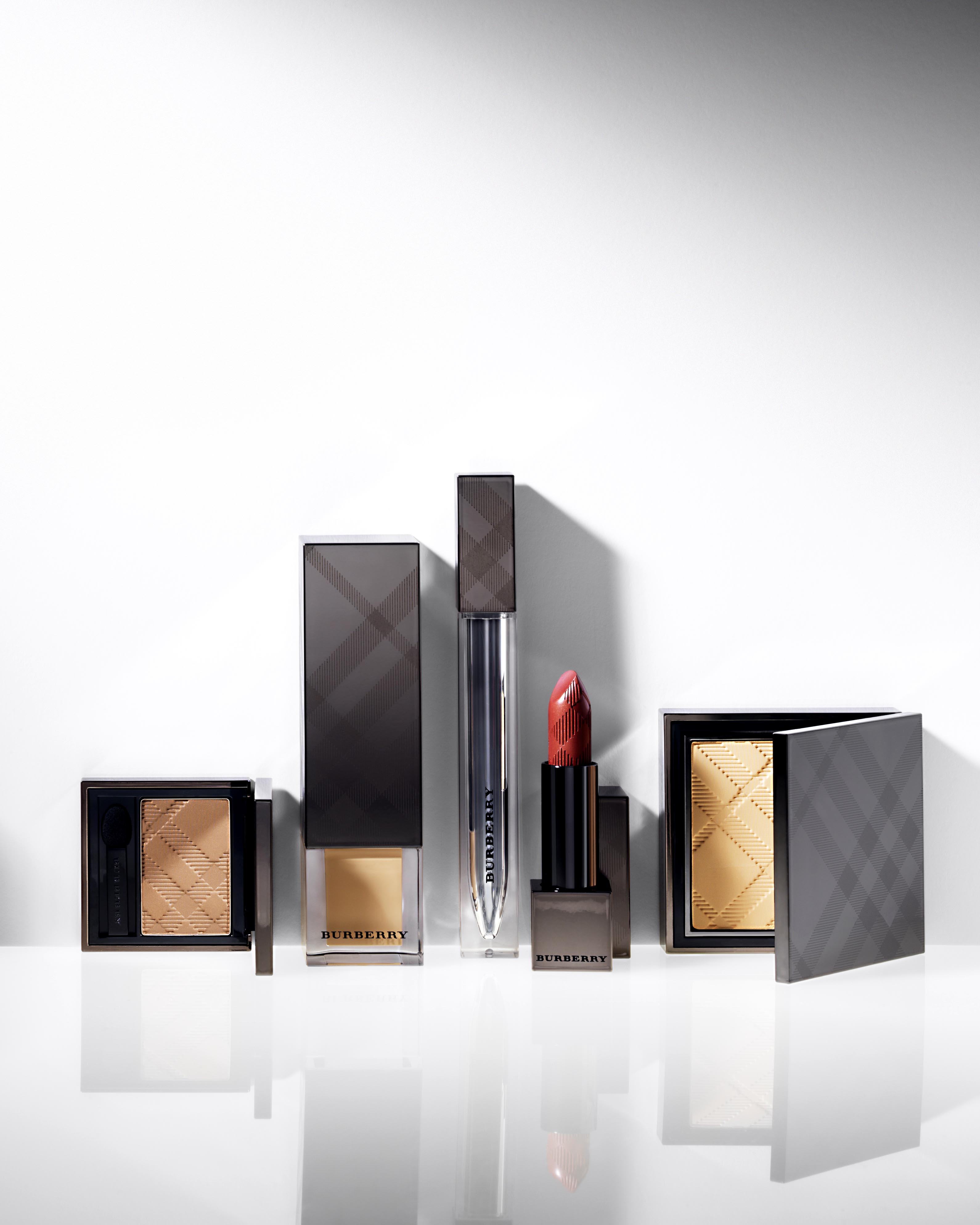 Dynamic and thought-provoking conceptual photography by a Toronto photographer, blending creative direction and polished styling to produce striking images for marketing and branding