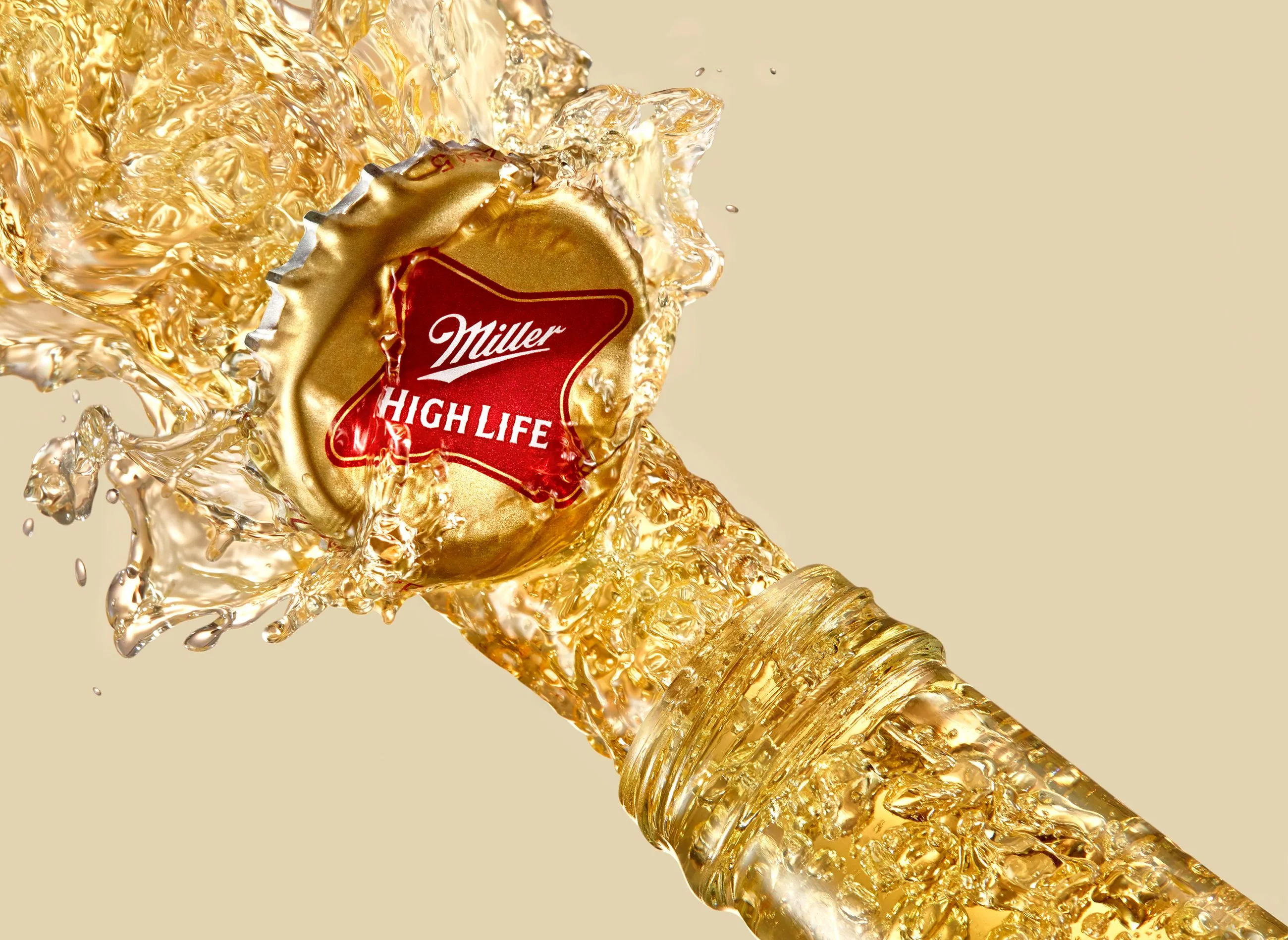 Polished drink photography by a Toronto photographer, capturing every droplet and bubble with meticulous detail, creating high-quality images for commercial and branding purposes