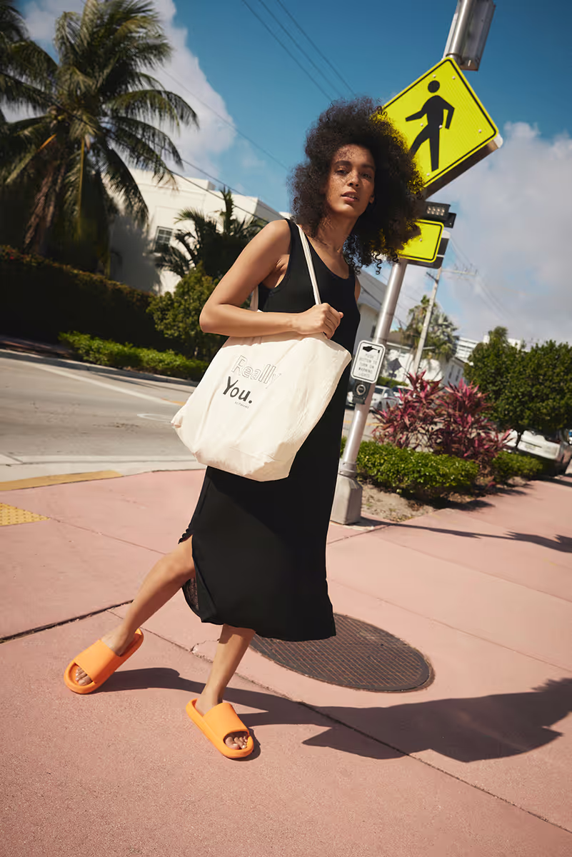 Professional lifestyle photography by a commercial photographer, focusing on genuine, candid moments and real-world scenarios to create compelling visuals for your brand’s marketing