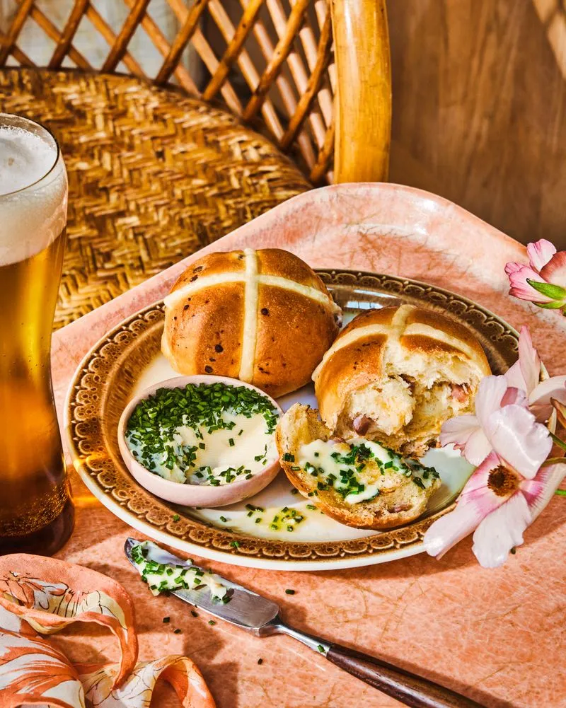 Food photography at its finest, expertly shot by a Toronto-based photographer and director, focusing on fresh ingredients and beautifully styled dishes to elevate your brand’s marketing