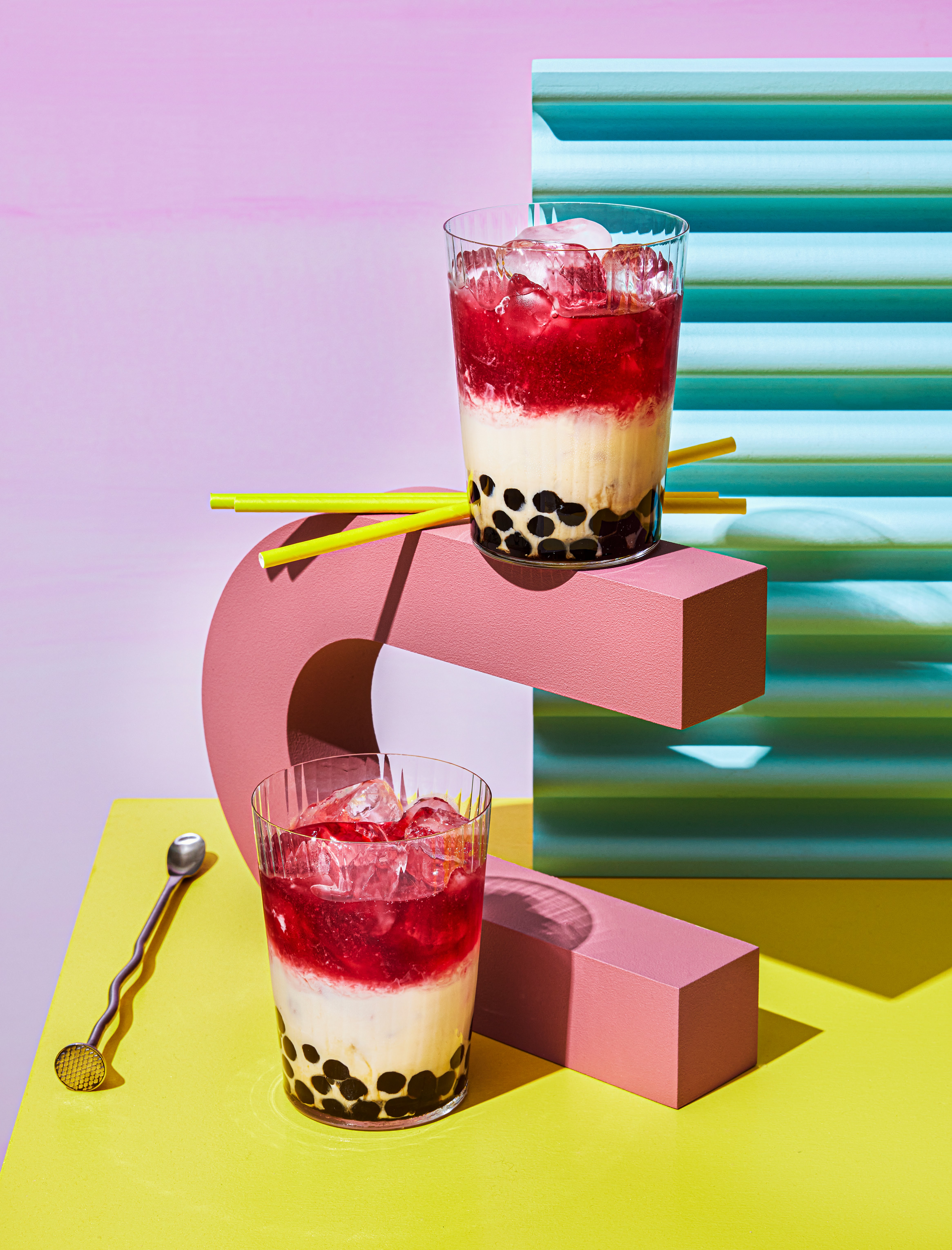 This Toronto-based photographer delivers dynamic drink imagery, focusing on vibrant colors and clean composition, ideal for creating attention-grabbing visuals in commercial marketing