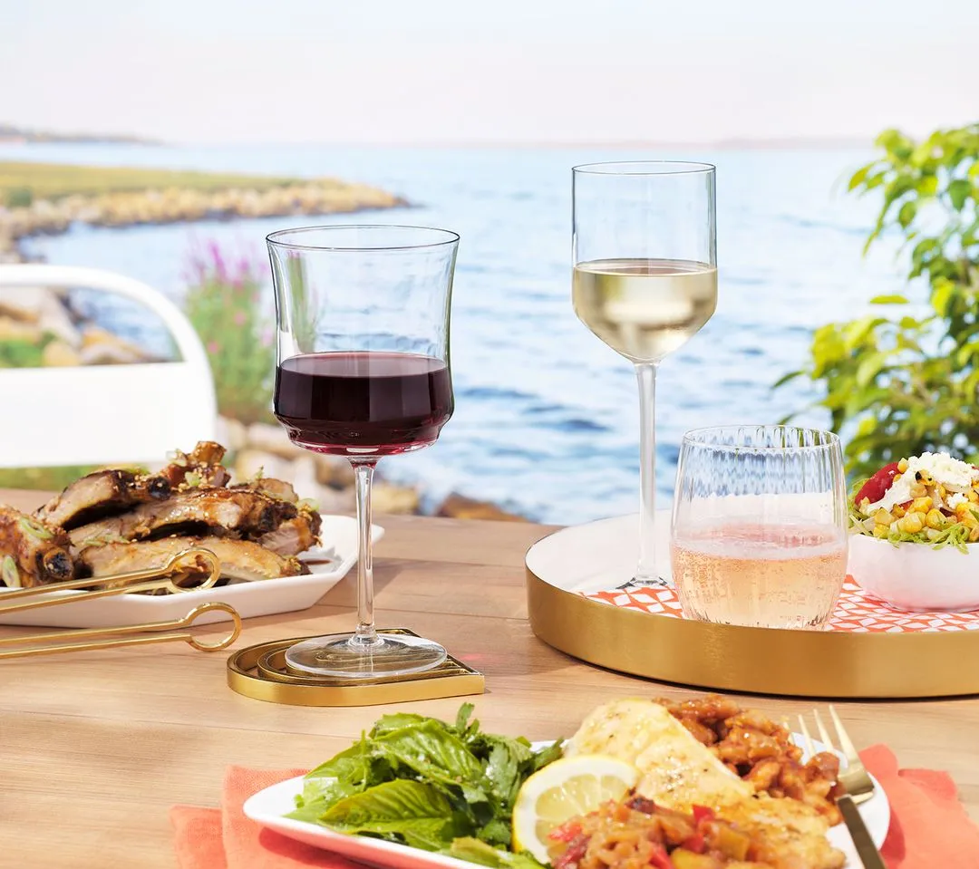 Crisp and visually striking drink photography by a Toronto-based photographer, focusing on textures, lighting, and composition to create captivating imagery for commercial use