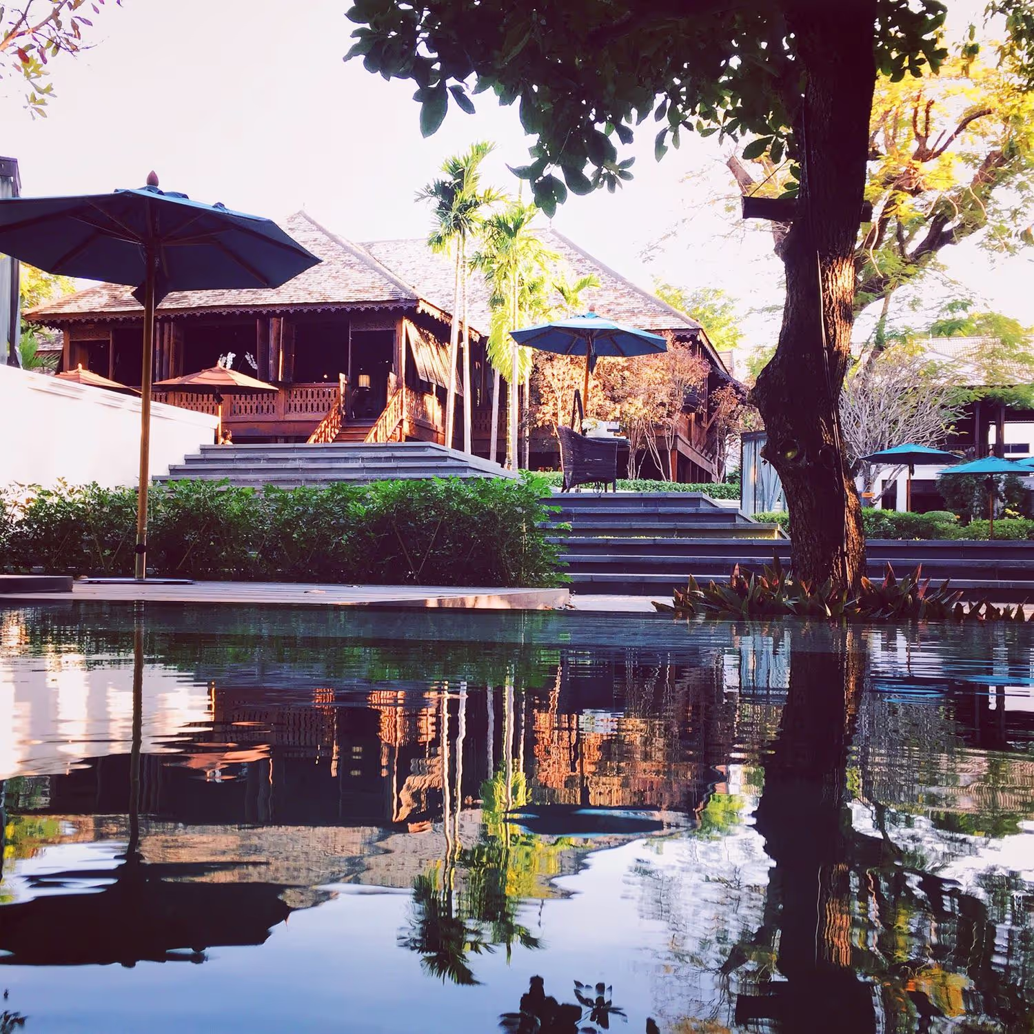 A breathtaking travel photograph capturing the beauty and essence of a destination, showcasing stunning landscapes and vibrant cultures through the lens of an experienced photographer