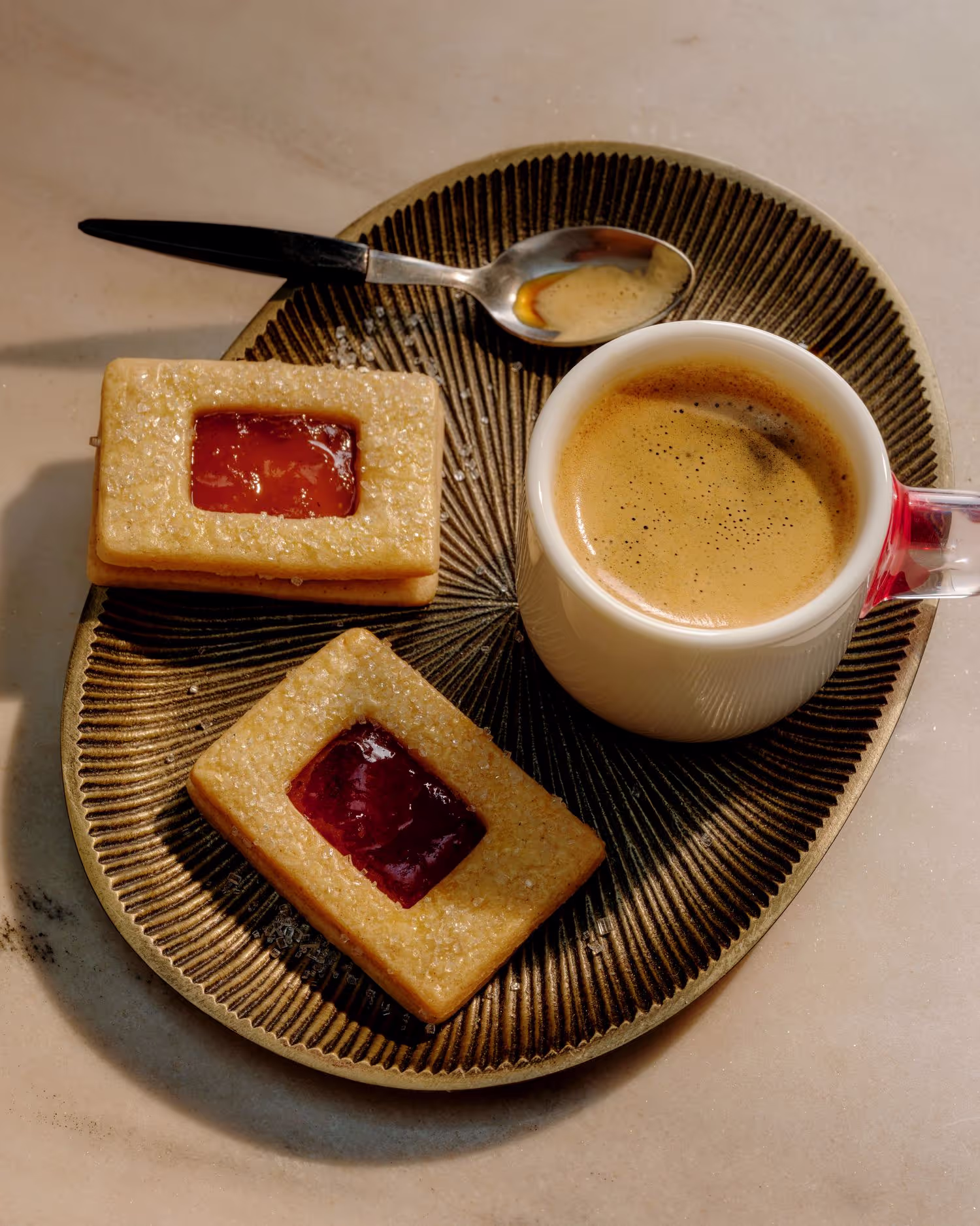 A mouth-watering food photograph, showcasing vibrant colors and textures that bring the dish to life through expert lighting and composition.