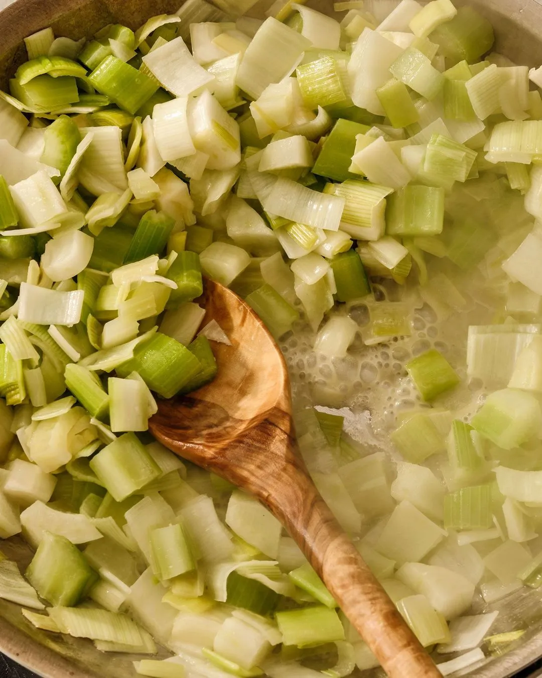 This stunning food image captures the perfect balance of freshness and flavor, skillfully photographed to emphasize the vibrant colors and textures of the dish.