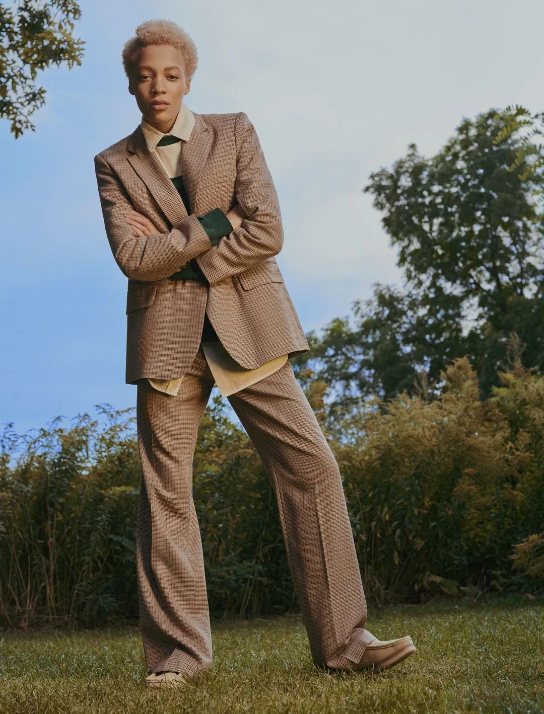 Discover the dynamic world of fashion photography through the work of a talented Toronto artist, showcasing cutting-edge style and visually arresting fashion narratives