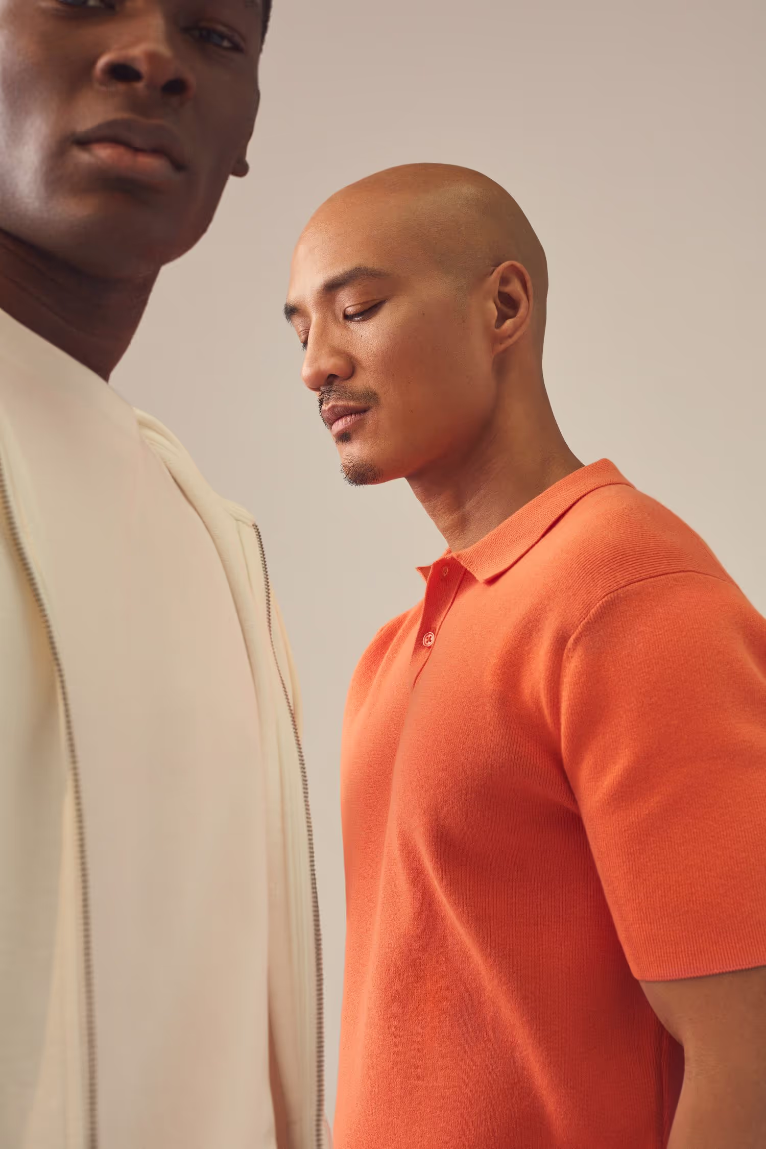 This Toronto-based fashion photographer captures the latest trends and timeless elegance, expertly styled and lit to deliver high-impact fashion imagery