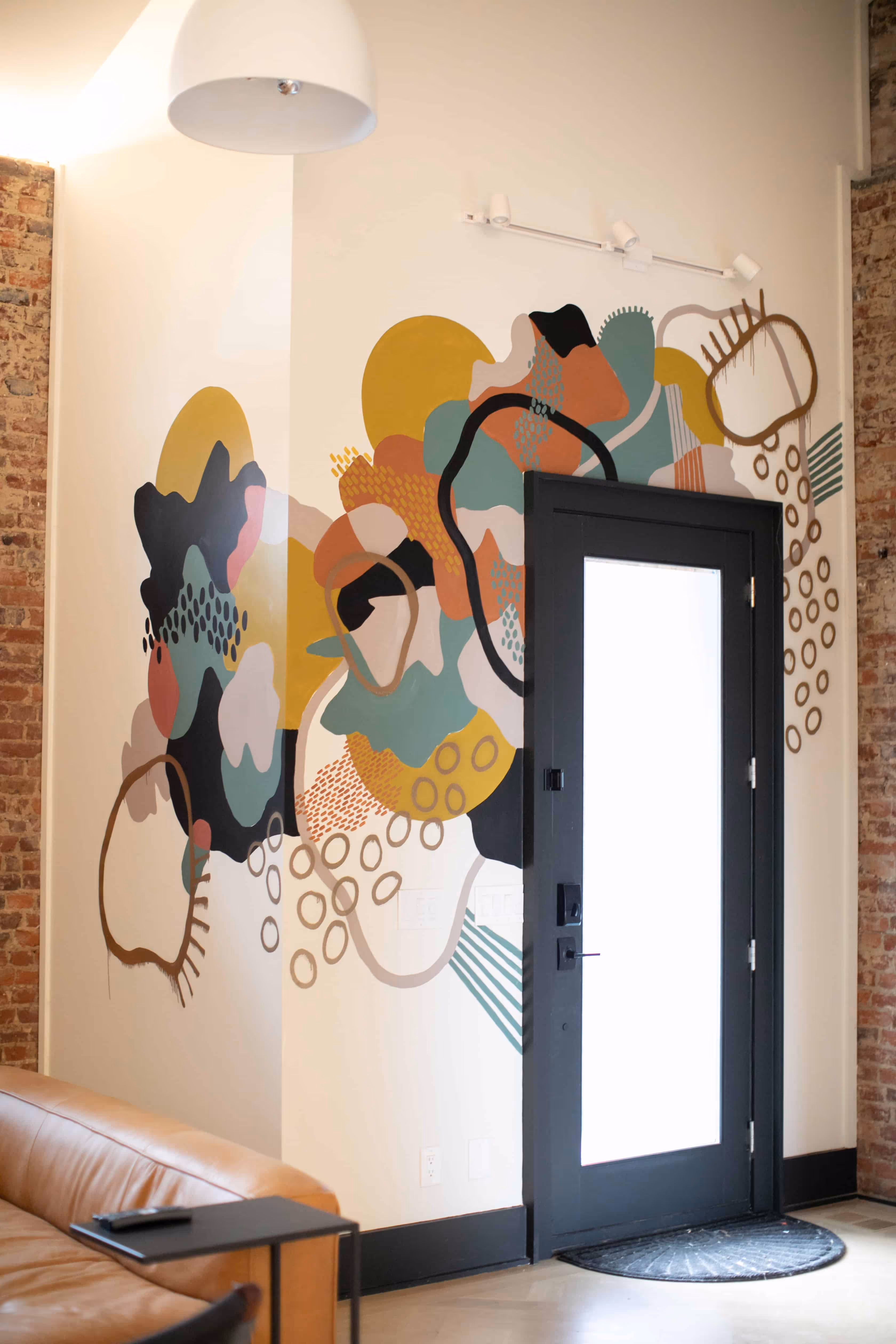 Entrance to Sparrow serviced condos in Salemtown, Nashville, TN