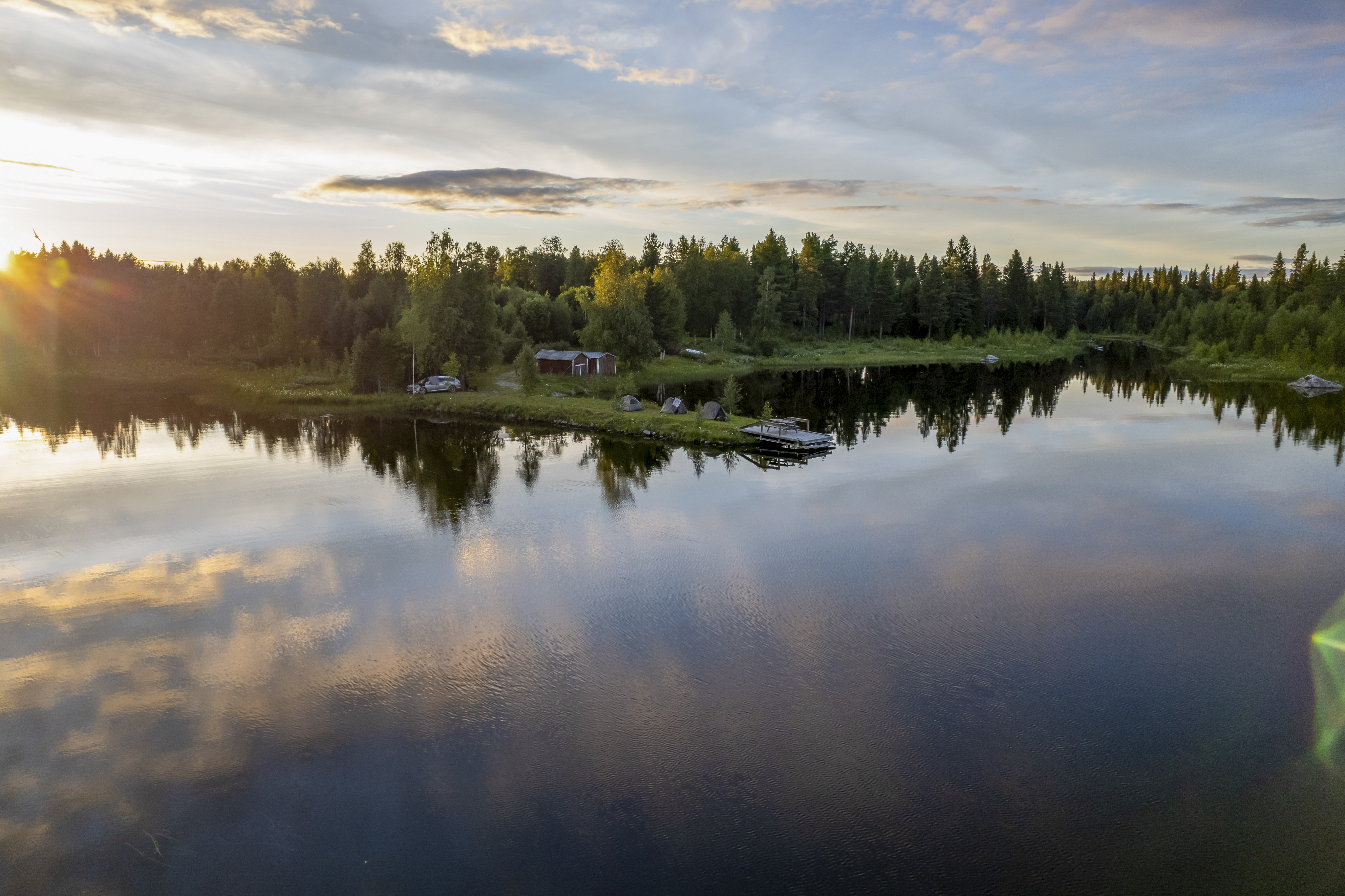 Drohnenfoto von einem See