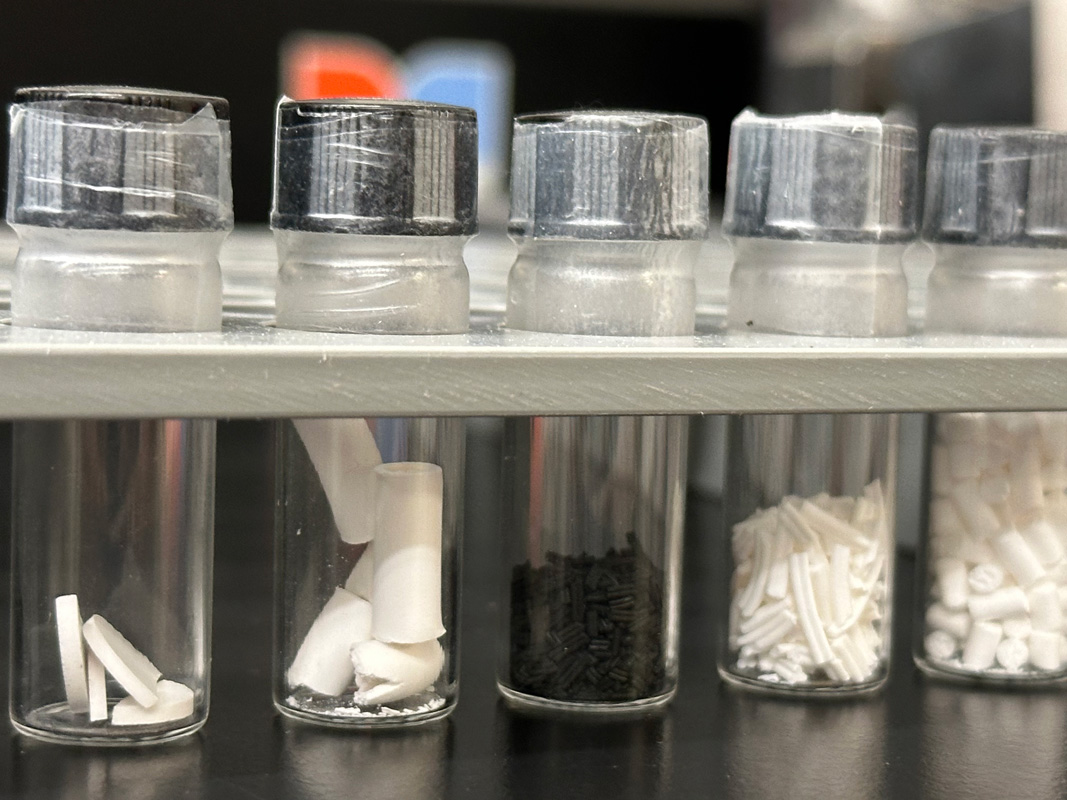 DEFT Fischer-Tropsch catalyst pellets