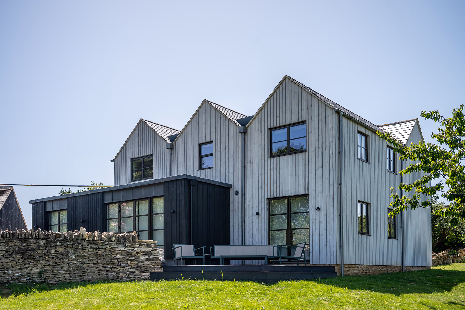 Extension exterior