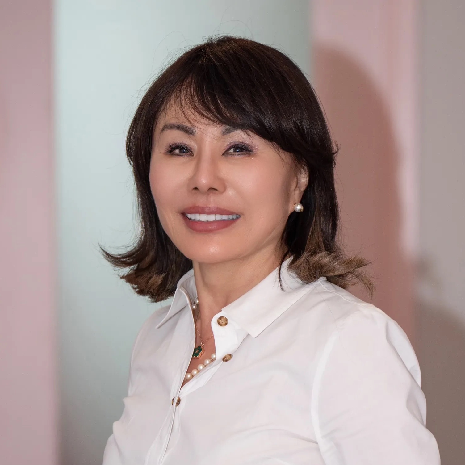 Dr. Elizabeth Andie Shin