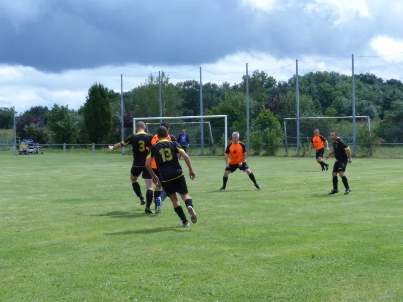 match de football sur le terrain de l'ASM