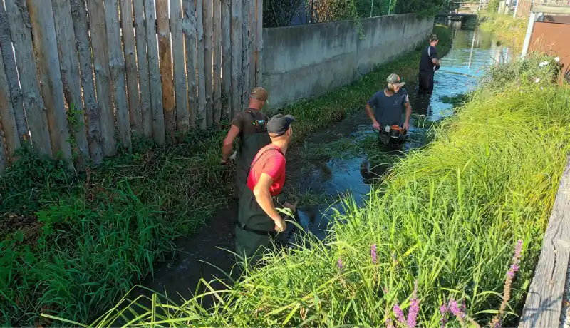 Travaux d'entretien de l'ischert mene par les pecheurs