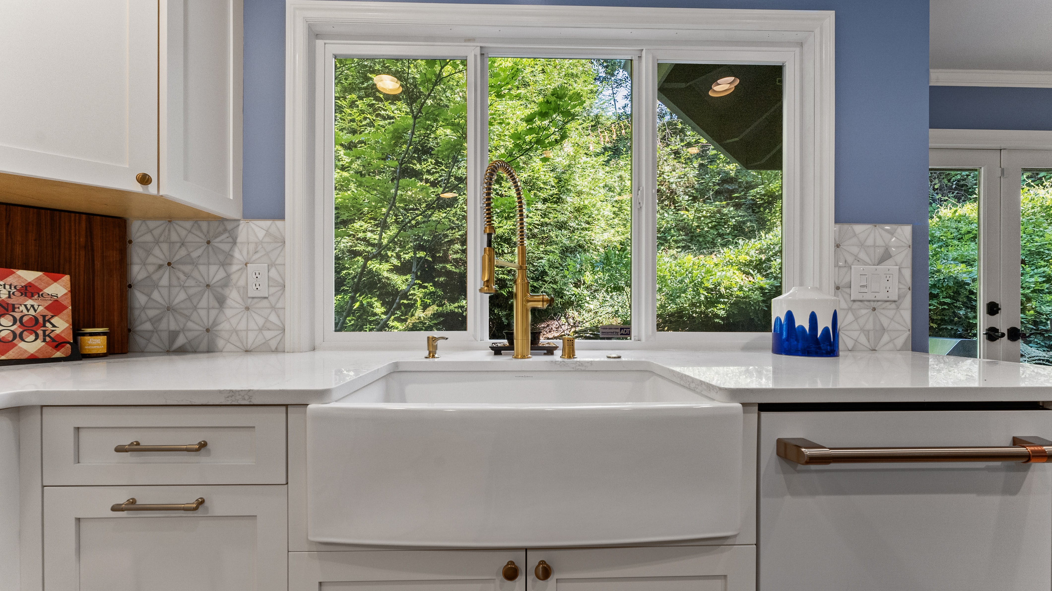 Luxury Kitchen Update Service in Mukilteo