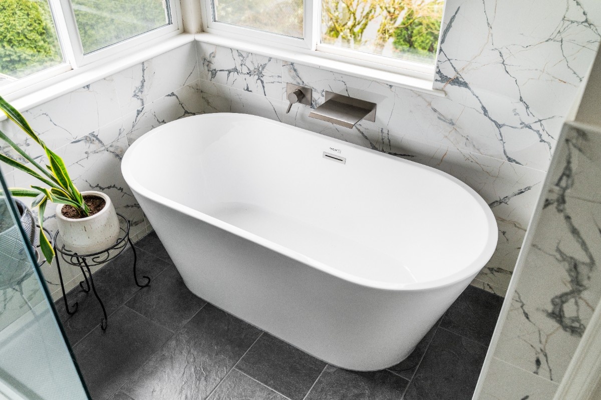 Modern Bathroom Refresh in Snohomish After 23