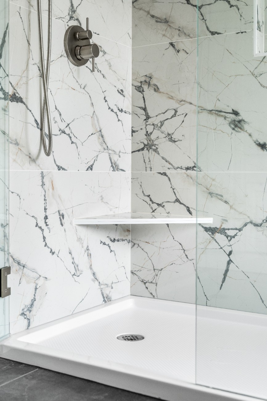 Modern Bathroom Refresh in Snohomish After 15
