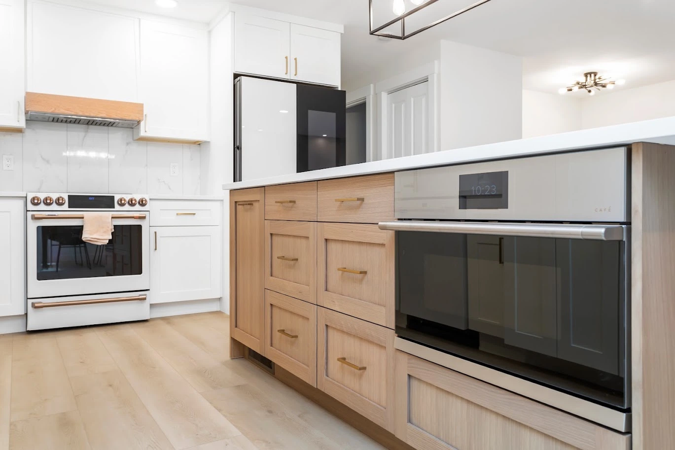 Kitchen remodel with modern finishes Lynnwood WA home