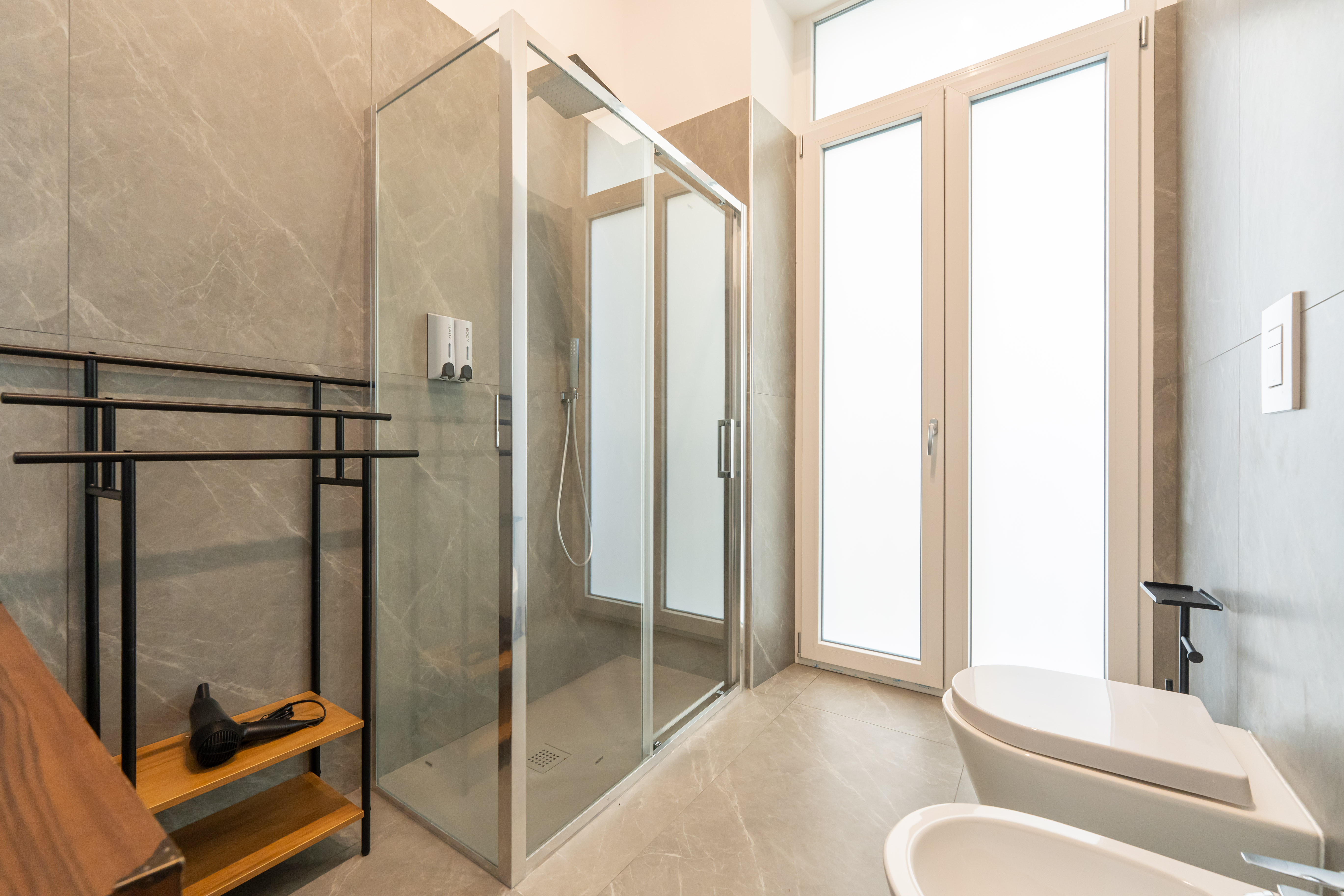 Camera matrimoniale standard Room 3 travi a vista Napoli